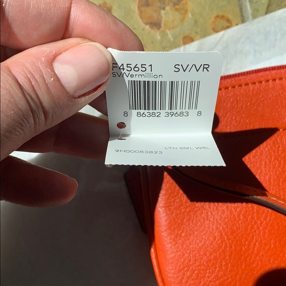 Coach Leather Wristlet, NWT - Picture 6 of 6